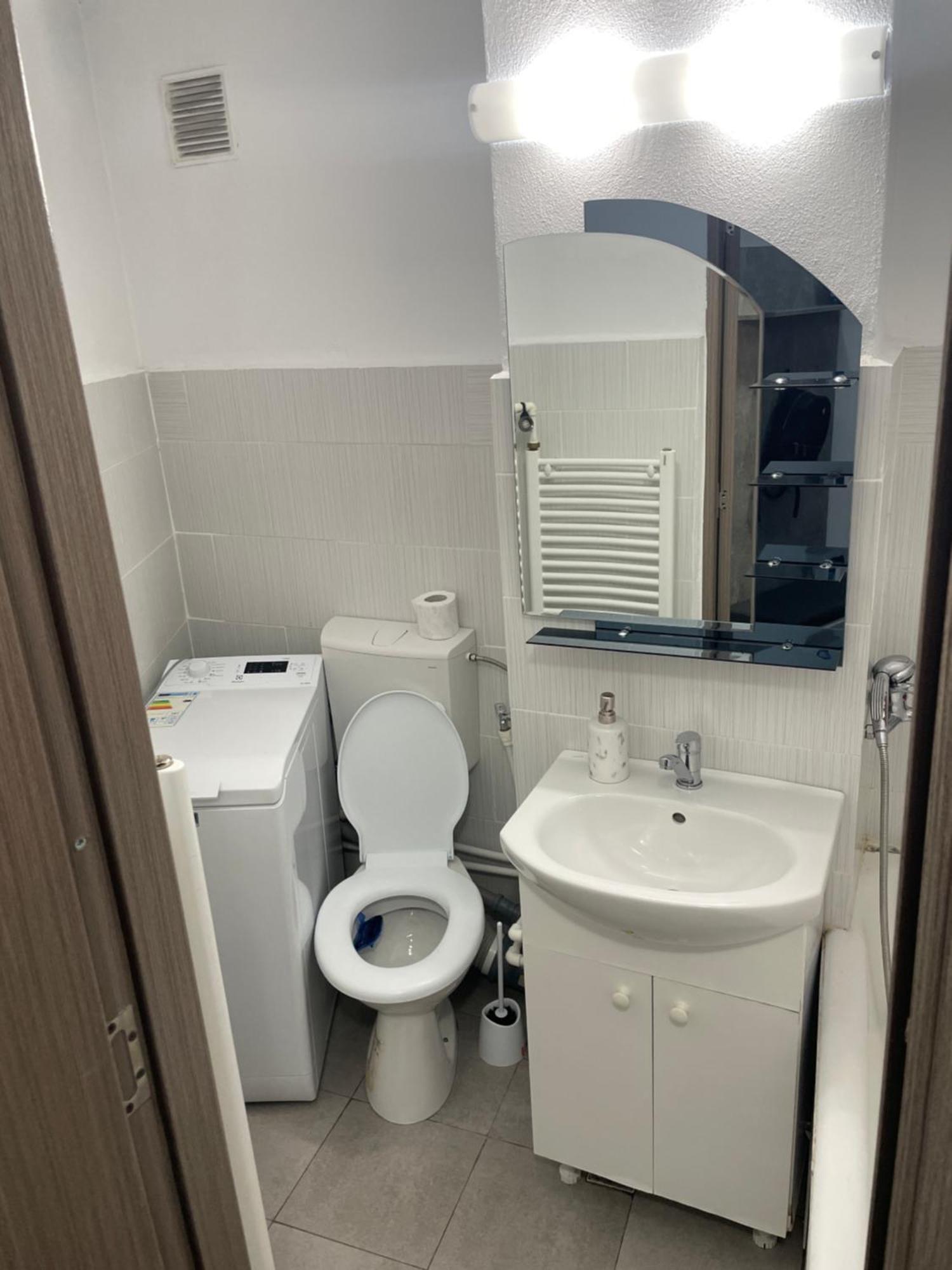 Maria Central Studio Râmnicu Vâlcea Екстериор снимка